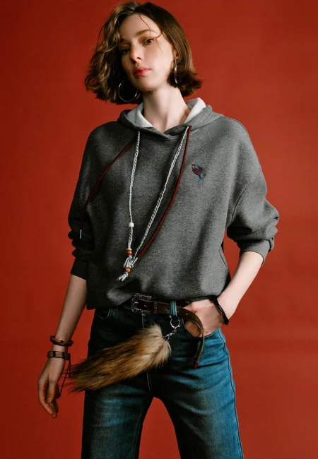 TOYOUTH Mengzhu Daji Co branded Capybara Velvet Heated Hoodie for Women Winter New Hooded New Year Top