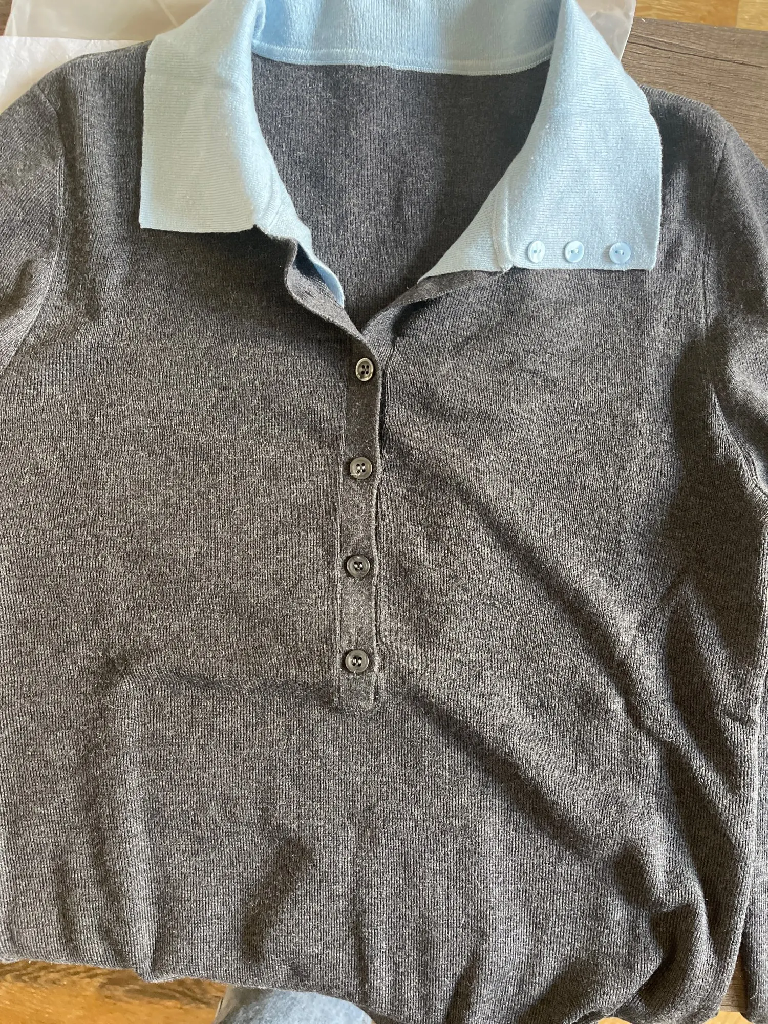 A456ba442f5b24b1ba3ebd38554e742404