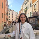 A69b29a39857f4316a8b45d92519bc14aQ