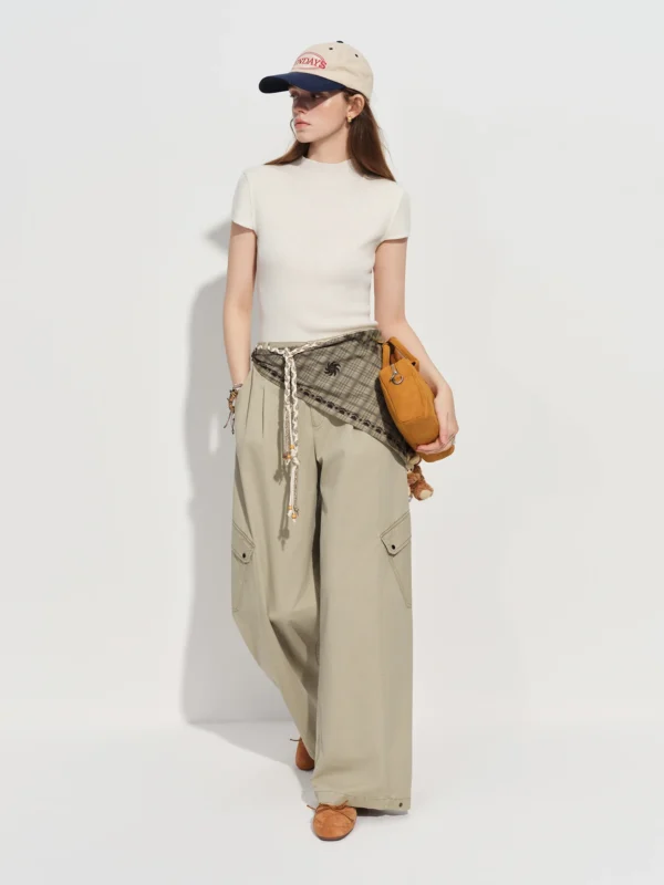 High-Waisted Wide-Leg Cargo Pants in Cotton