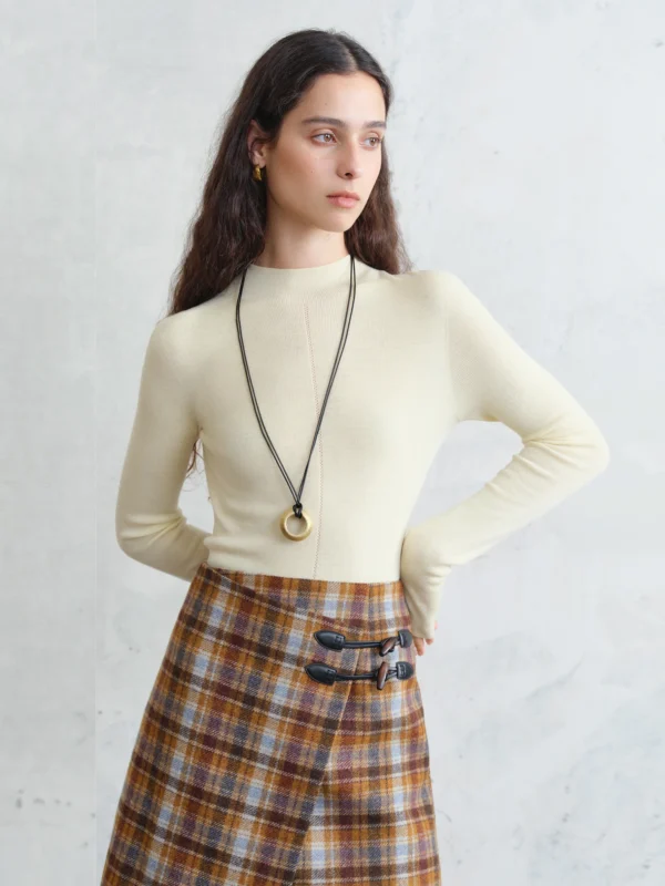 Giselle Biella Wool Seamless Mock Neck Thermal Top