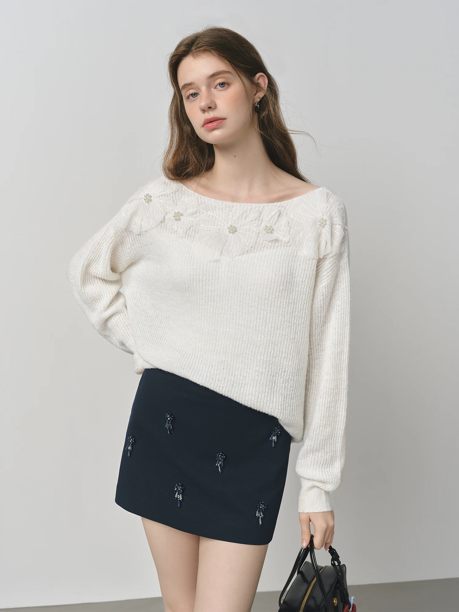 kf-S6a5360ebe9b64d20b680bb392ab1b8bbr FSLE Autumn Women's Unique Textured Knit Top 3D Pearl Floral Pullover Sweater Soft Yarn Casual Loose Fit Daily Wear