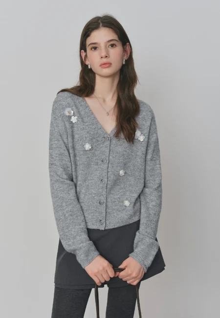 FSLE MIU style 3D Beaded Flower Knit Sweater for Women Autumn New V neck fit Knitwear V Neck Cardigan 25FS13110
