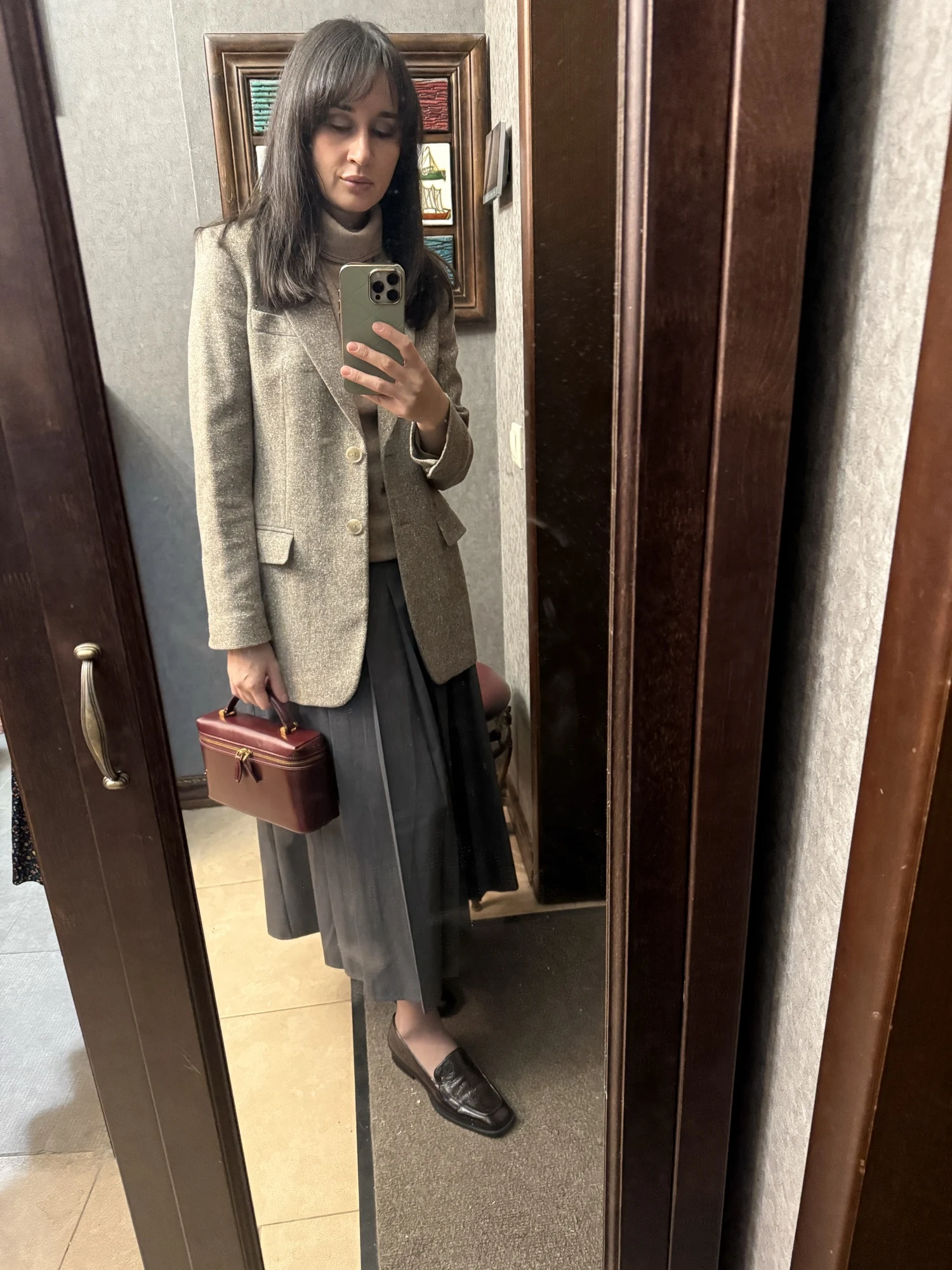 A840f1f8b9d8044069e1c5d21f442afb1k