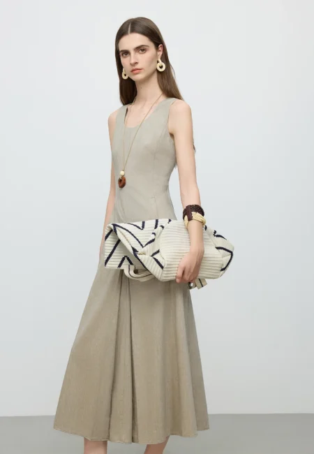 FSLE 【Premium Series】Simple Style Sleeveless Summer New U Neckline Fitted Waist A Line Dress 25FE12064