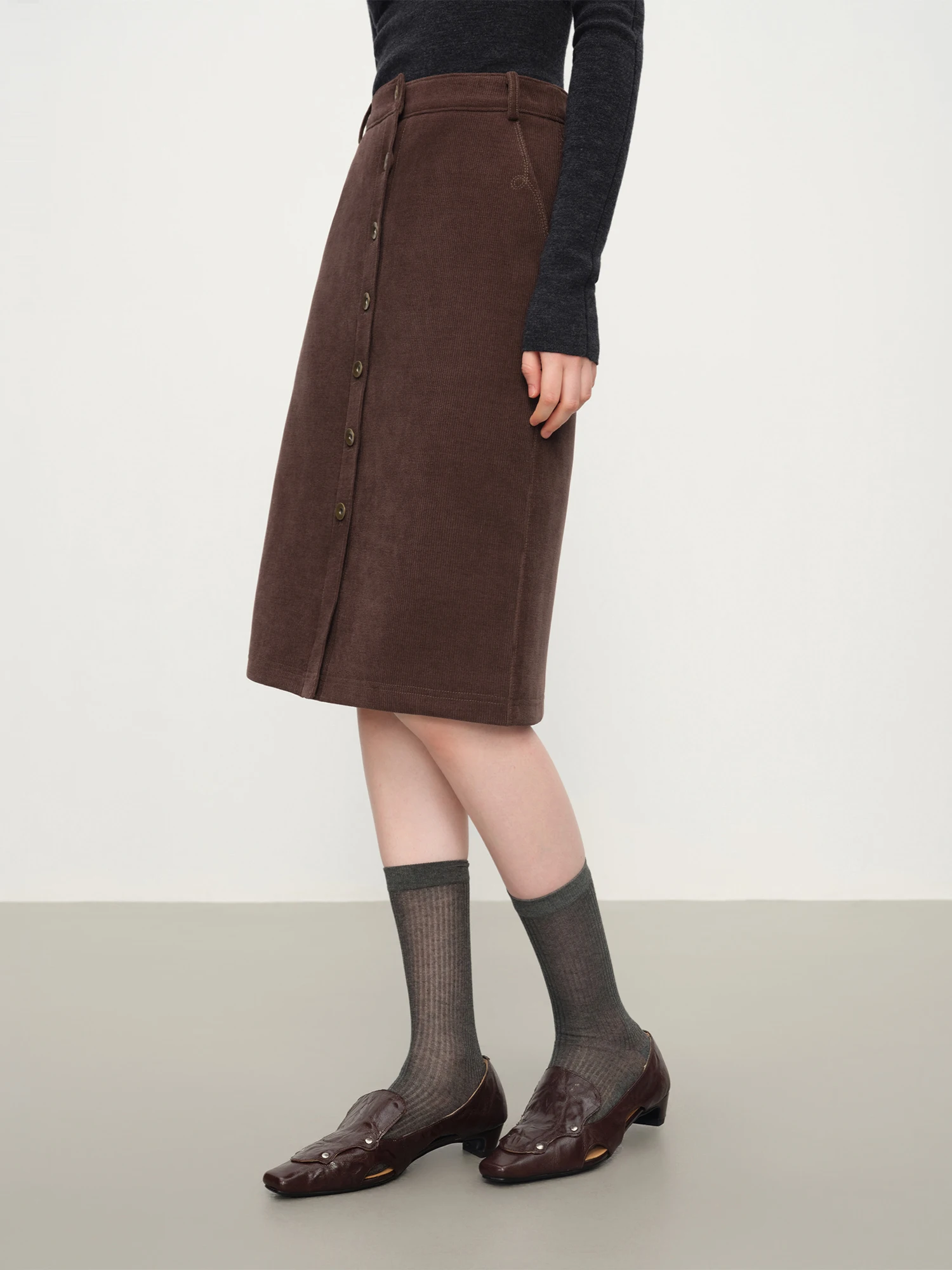 FSLE Retro Coffee Brown Straight Cut Corduroy Skirt Women's Winter New Arrival Elegant Commuting Vintage Skirt Midi Dress