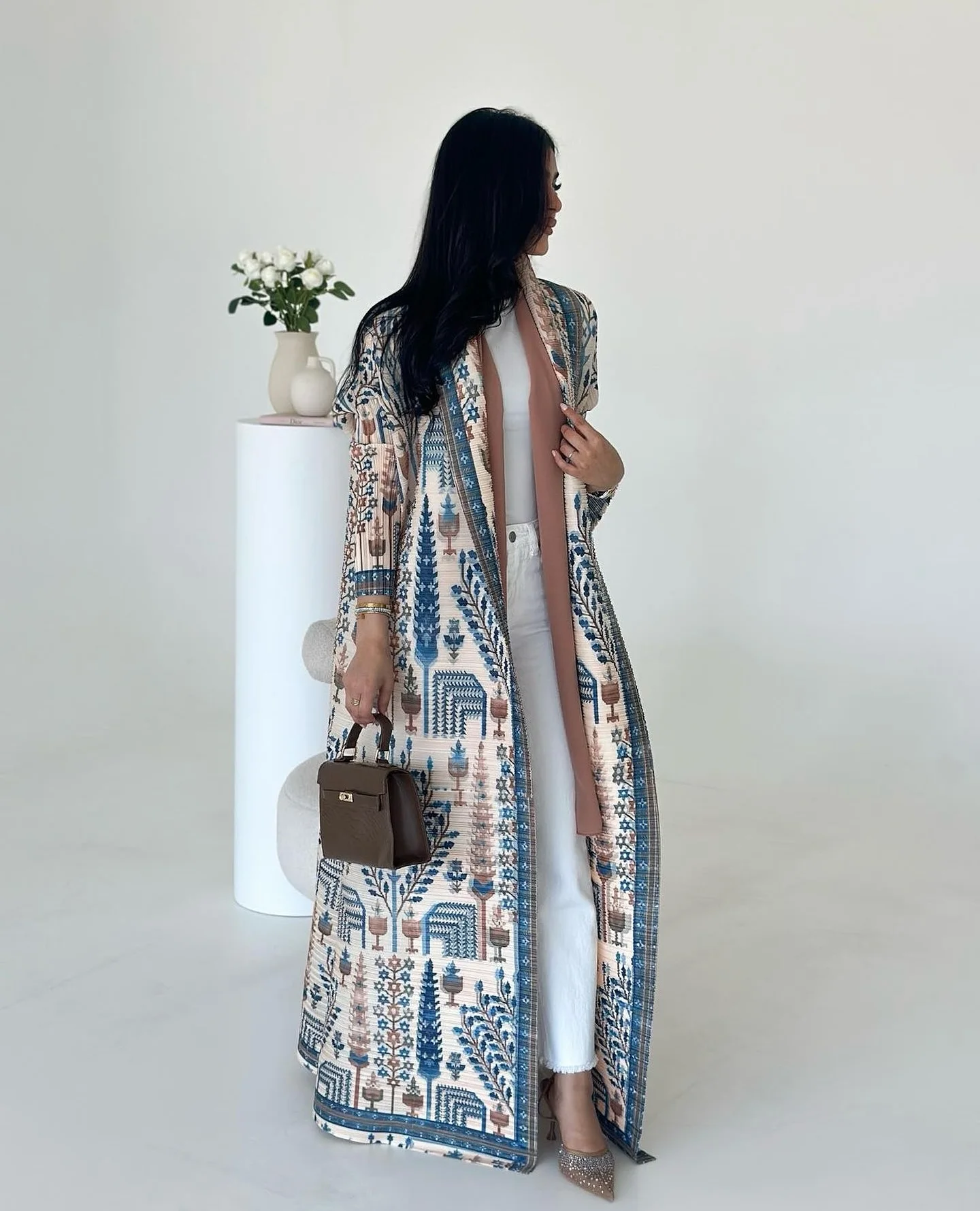 Abaya-Long Pleated Mu Dress, Stylish, Elegant, Miyake, Cardigan, New, 2026 Abaya Long Pleated Mu Dress, Stylish, Elegant, Miyake, Cardigan, New, 2026