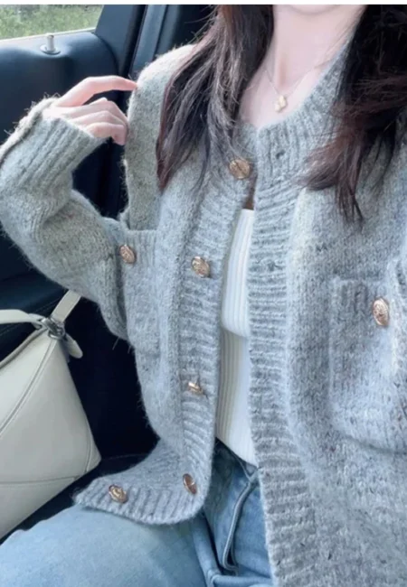 Autumn Elegant Grey Knitted Short Coat Fashion Warm Long Sleeve Women Cardigan Casual O neck Knitwear Korean Style Sweater